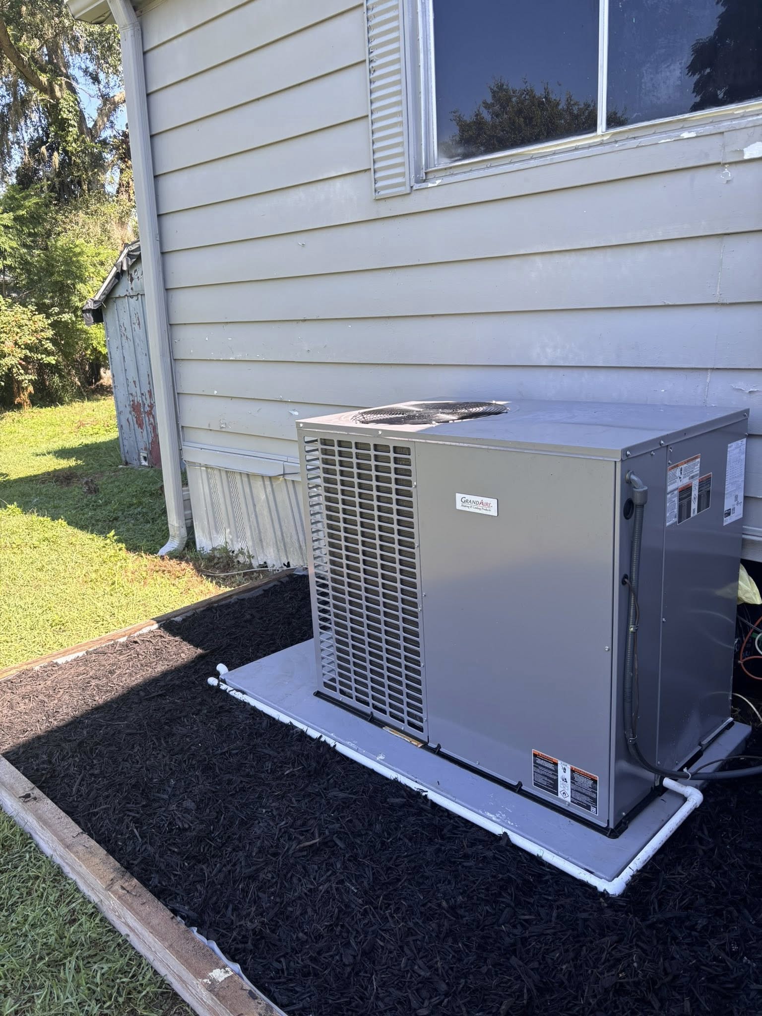Package unit Daikin mobile home